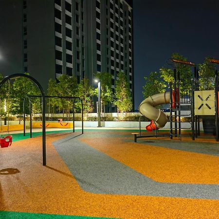 Alanis Residences Klia Kota Warisan Sepang By Dreamstay Exterior foto